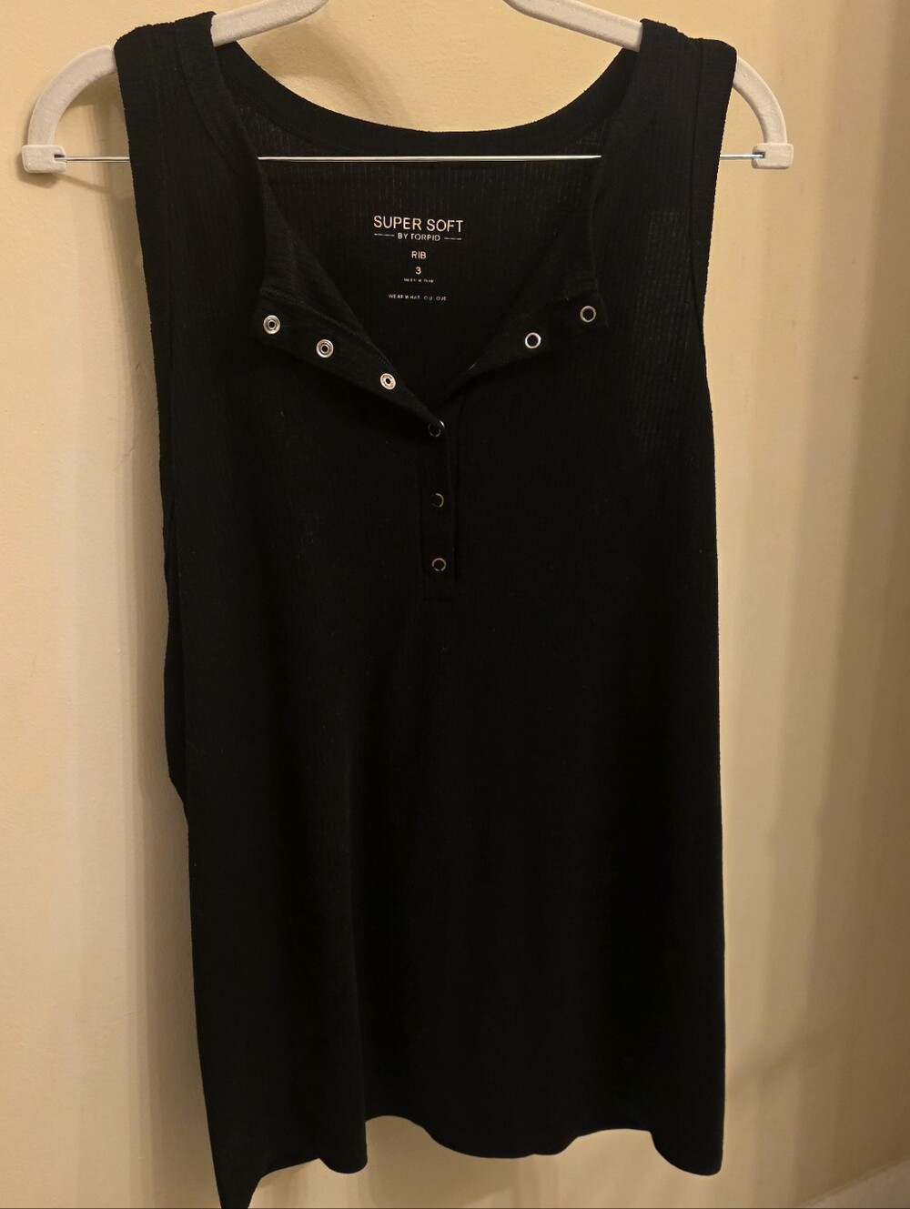 Torrid Super Soft Ribbed Black Snap-Front Tank Top